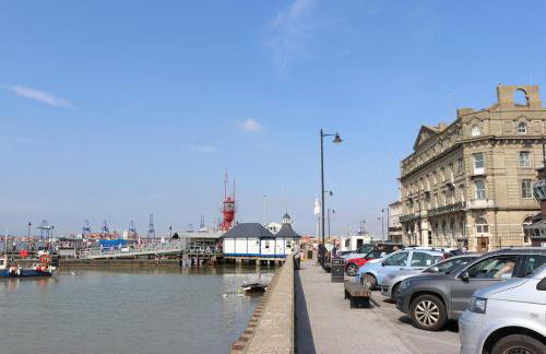 On the Quay - Foto 14