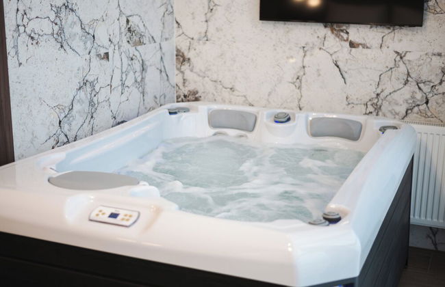 DISTRICT boutique - Photo 67