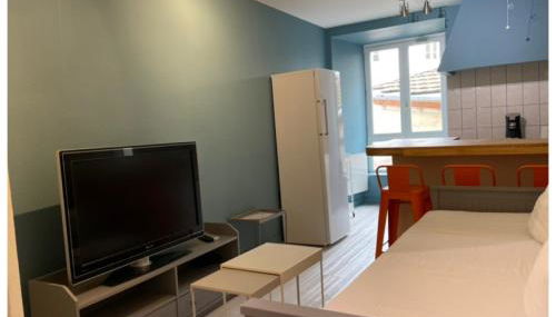 Appartement porte du cantal - Photo 3