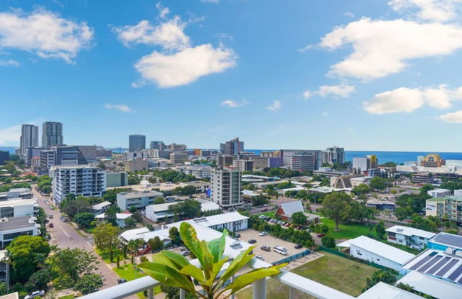 Pinnacle Penthouse Escape Panoramic Views Pool - Photo 33