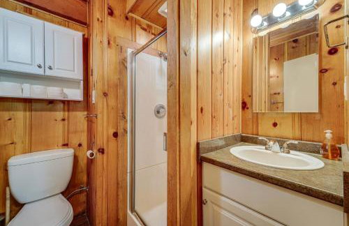 Near Slopes, Donner Lake and Trails! Woodsy Retreat - Foto 15