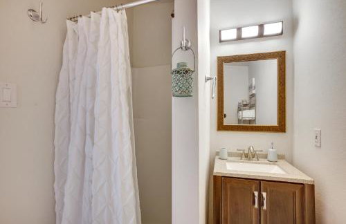 Peaceful Montgomery Vacation Rental with Porch! - Foto 14