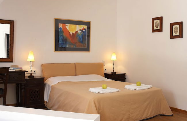 Meltemi Suites - Photo 5