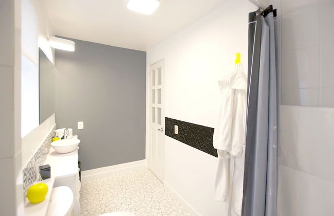 Black & White Apartment - Foto 25