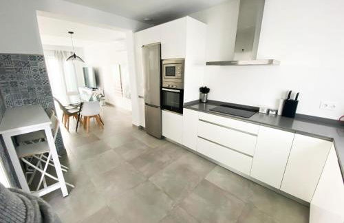 Casa moderna, piscina, playa, TV75, Netflix, PS4 - Foto 6