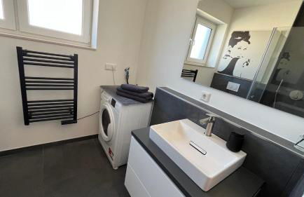 Neue und modische Wohnung im Duisburger Süden - Foto 8