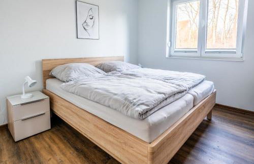 Hangar 19 Superior Apartment mit Terrasse und Garten H1W2 - Foto 17