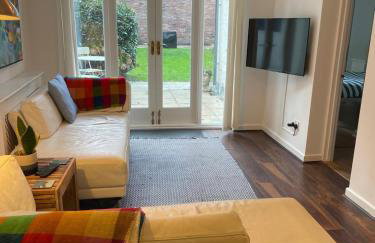 Garden Apartment by the Pier - Foto 1