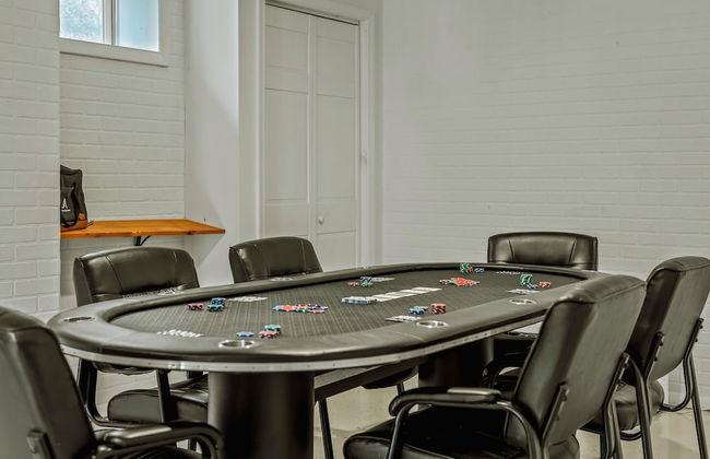 Mountain Mindset by Avantstay Pool Hot Tub Game Room Firepit - Photo 21