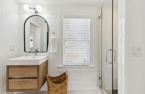 Little Lady Cottage | Hot Tub • Walk to downtown - Foto 12