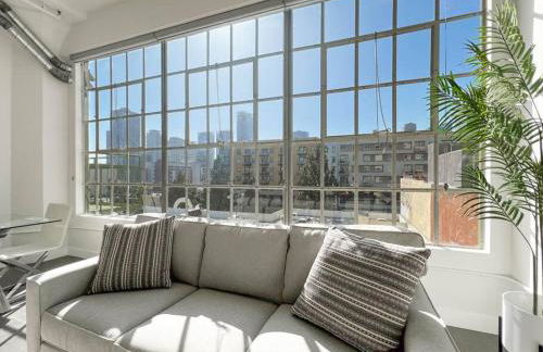 Modern Loft in DTLA - Rooftop Pool & Free Parking! - Foto 17