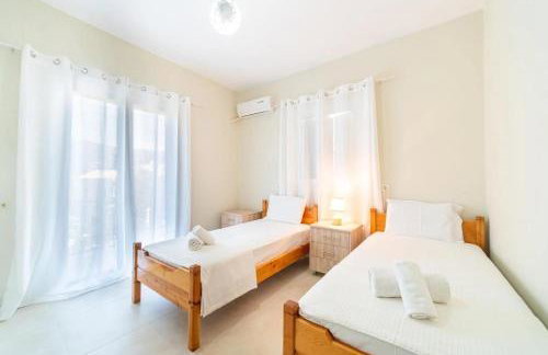 Kalemi House, Spacious 2BR Home with Garden near Ipsos and Dassia - Foto 6