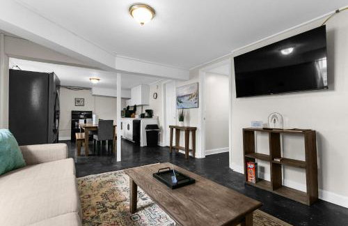 10 Min to Downtown-Modern in Magic City-Both Units - Foto 54