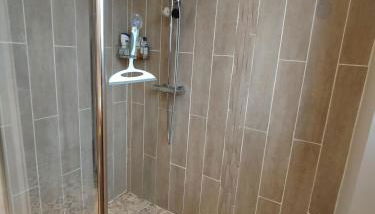 Villa Bougo 6 chambres, maison indépendante de 230m - Foto 5, Shower