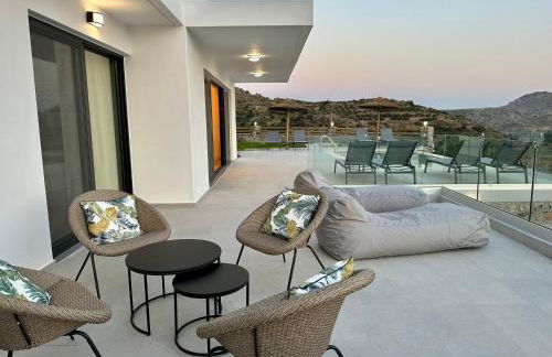 Skyline Iconic Villa - Photo 19