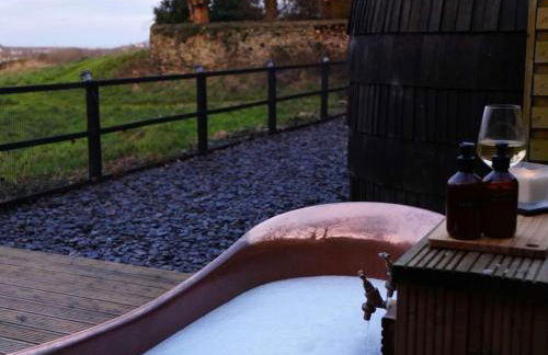 Y Caban - A Luxury Rural Retreat with Seaviews - Photo 18