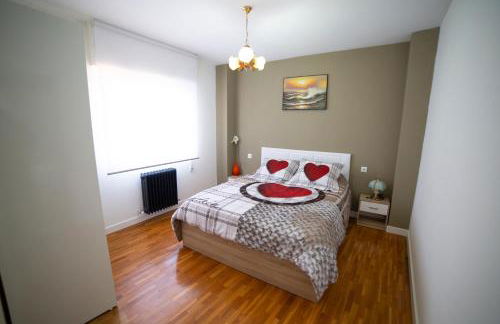 Ático en la plaza de Toro con garaje - Foto 6