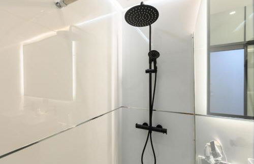 Elegante piso de dos dormitorios en el corazón de Malasaña, Madrid Temporal DFE11SI - Foto 13