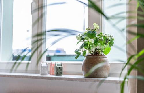 Ruhig - Privatparkplatz - barrierearm Quiet - private car park - low barrier - Photo 16