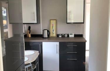 Couple’s Lodge With Hot Tub - Foto 36