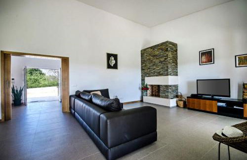 Villa Viana by Villa Plus - Photo 15