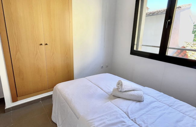 Apartament in Lucena del Cid Bajo B Ref 047 - Photo 4