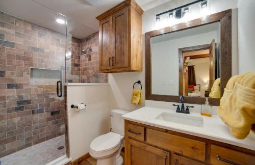 Porch and Fire Pit Ranch Retreat in Blue Ridge! - Foto 17