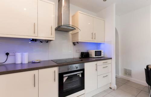Pass the Keys 2BR House Garden Sleeps 6 Elizabeth Line - Foto 16