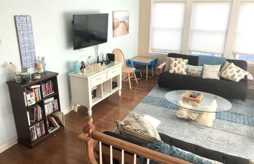 Single Family Ocean Block Wifi Beach Badges Washer And Dryer Private Yardspray Beach Ocean Block Contemporary 2Nd Off The Beach Close To - Foto 2