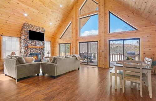 Luxury Log Cabin Lakefront, Game room & Fire Pit, - Foto 4