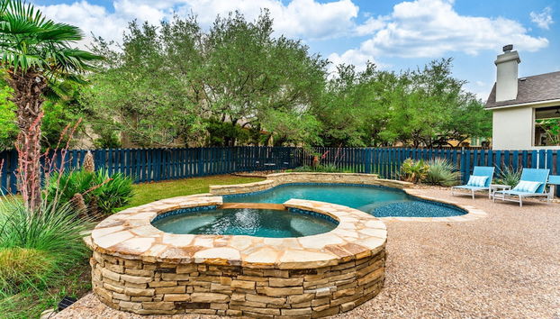 Upstay - Spacious Home w Pool-hot Tub-office-yard - Foto 3, Habitación