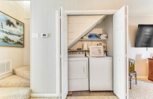 4 Mi to Greers Ferry Lake Condo with Deck and Balcony - Foto 11