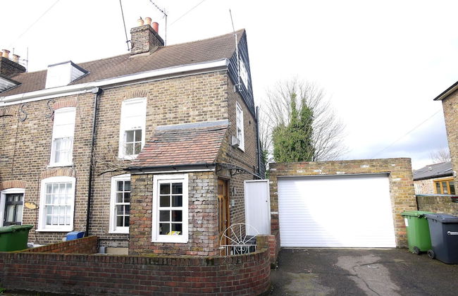 Immaculate 3-bed House in Waltham Cross - Foto 10