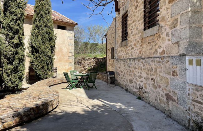 El Bulín de Madarcos - Photo 36