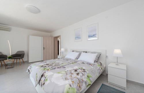 Villa Maslenica - Photo 14