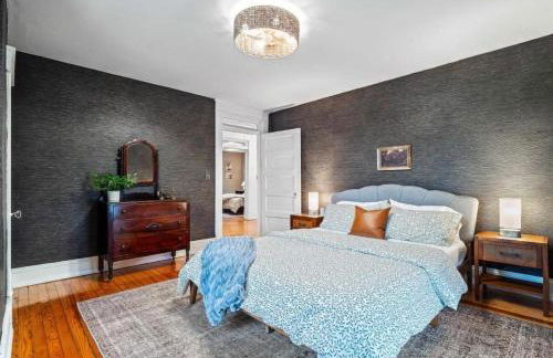 Roberson House Private Pool Walk to DT Sleeps 12 - Foto 42