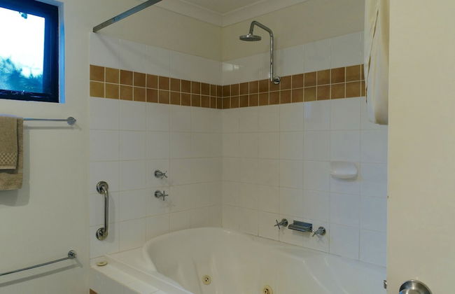 Margaret River Beach Apartments - Photo 40