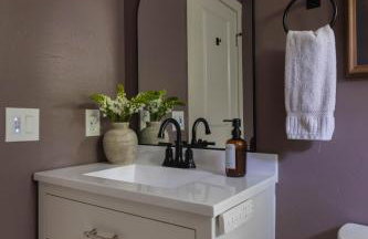 Comfy Home with Game Room & Back Yard - Kid Friendly - Foto 31