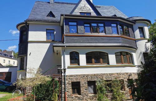 ansimali 1- Gemütliche FeWo mit Küche und Gartenblick in Grünhain-Beierfeld für Tierfreunde und Radliebhaber - Foto 2