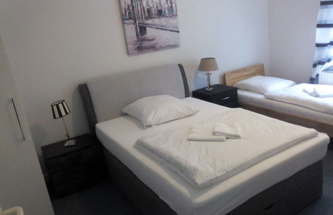 Pension Donau Apartments - Photo 2