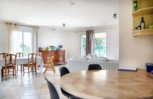 Spacieuse villa à Saint-Jean-du-Pin avec piscine privée - Foto 2