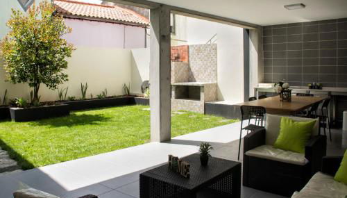 StoneHouse - Photo 4