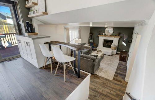 Wild Rose Family Retreat with BBQ & Fire Pit - Foto 9