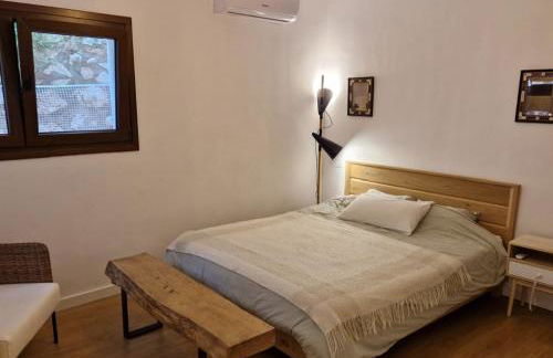 Habitación doble con baño grande privado en piso compartido - Photo 5