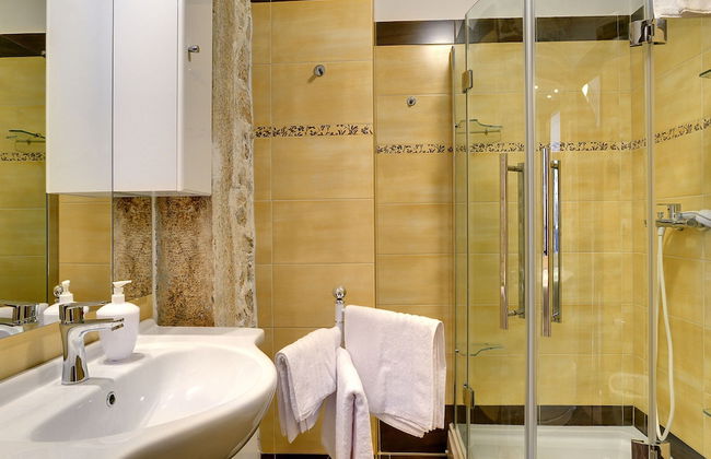 Holiday Home in Rojnici With Private Pool - Photo 17