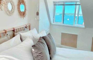 The View, Kingsand, luxurious seafront penthouse apartment with sun trap balcony and incredible sea views - Photo 25