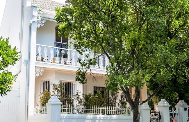 Experience Tranquility at Kelvin Urban Retreat - Photo 2