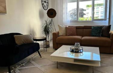 Spacieux Appartement de 73 m2 en plein centre-ville d'Evian avec 2 chambres - Foto 1