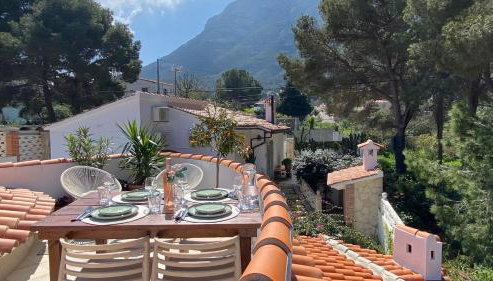 Casa el Montcel, a unique chalet with roofterrace and shared pool - Foto 2