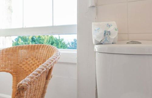 Spaceship 4 Luxury 4 BR by AltoLuxoExperience Short Lets & Serviced Accommodation With Free Wifi & Parking - Foto 28